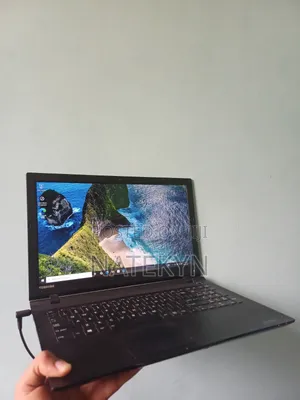 Laptop Toshiba Satellite C55 8GB Intel Core i5 HDD 512GB
