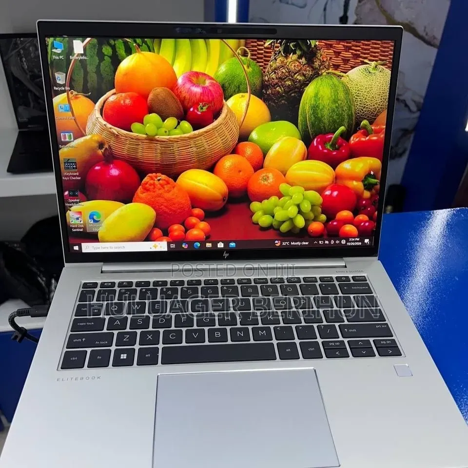 New Laptop HP EliteBook 840 G9 16GB Intel Core i7 SSD 512GB