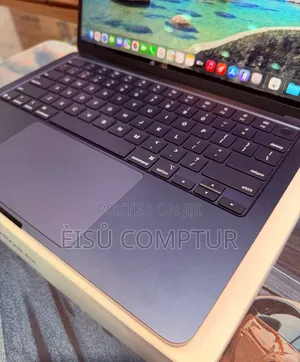 New Laptop Apple MacBook Air 2025 M4 16GB Apple M4 SSD 256GB