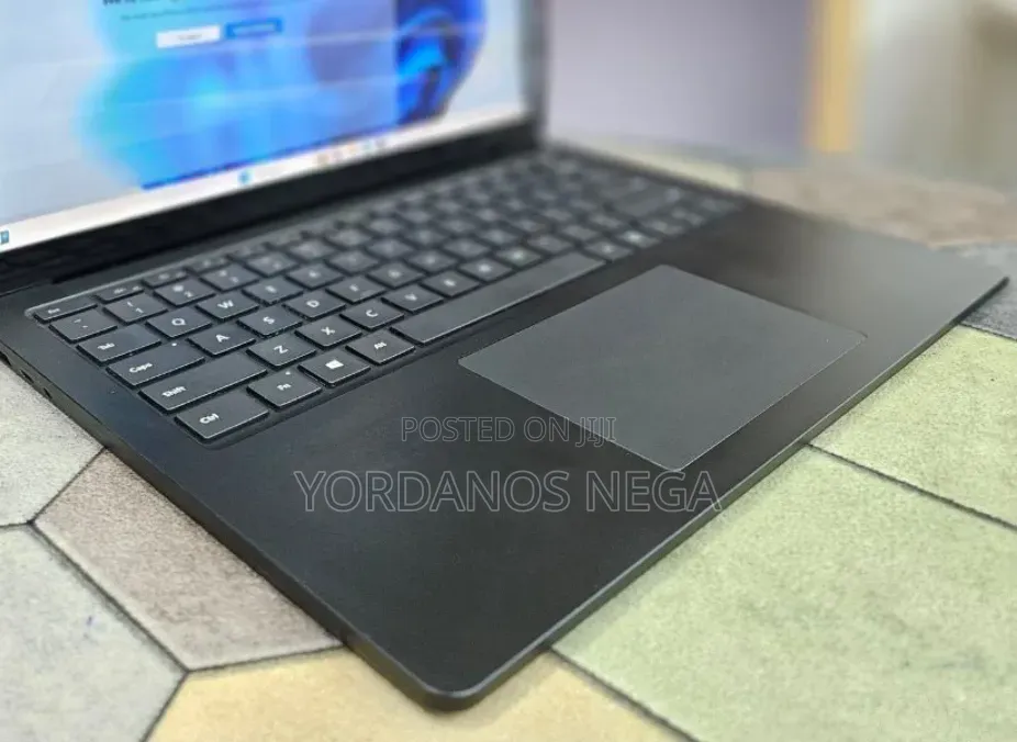 New Laptop Microsoft Surface Laptop 4 16GB Intel Core i7 SSD 512GB