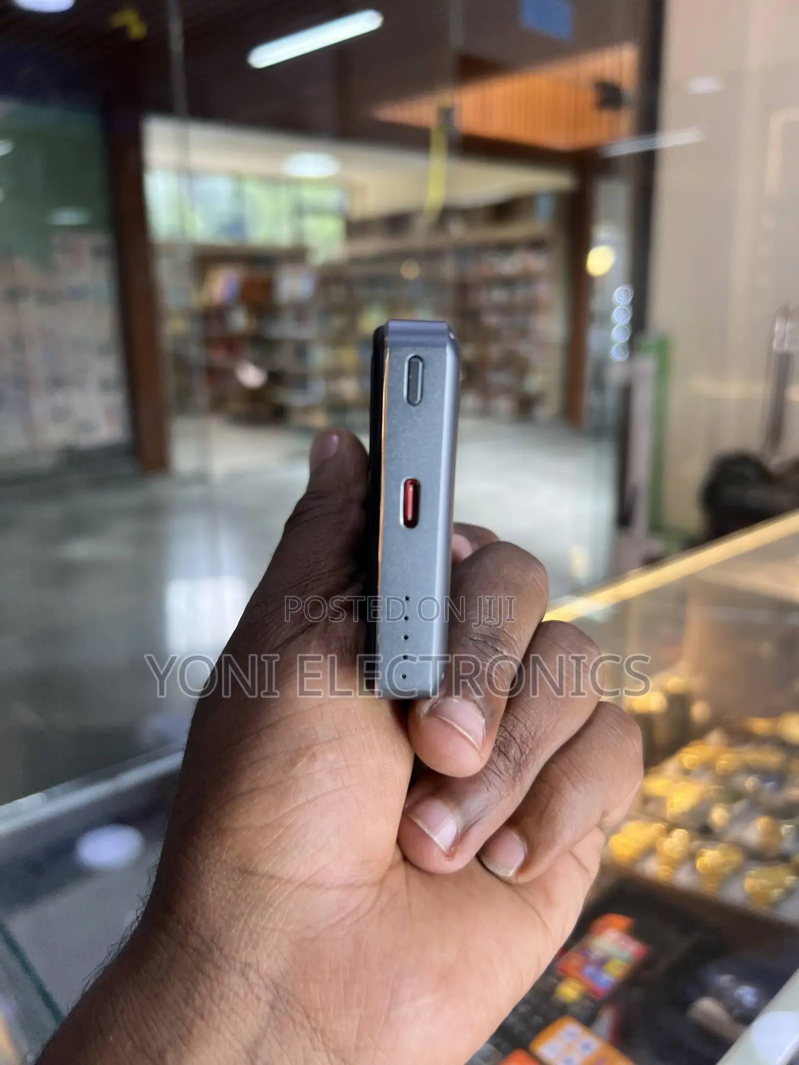 Rugga's 10,000mAh MagOn Series Wireless Power Bank (Model: RPE-12)