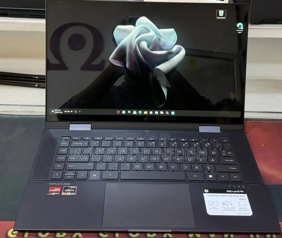 New Laptop HP Envy x360 16GB AMD Ryzen 7 SSD 512GB