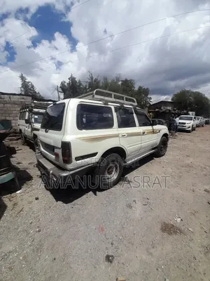 Toyota Land Cruiser 70 1991 White