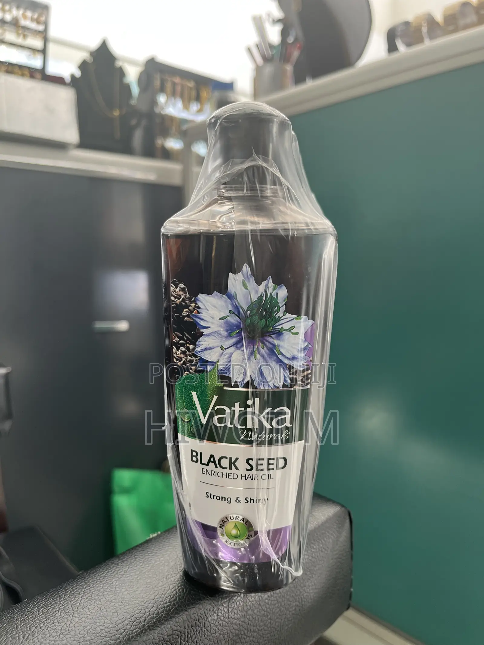 Vatika Black Seed Strong and Shiny