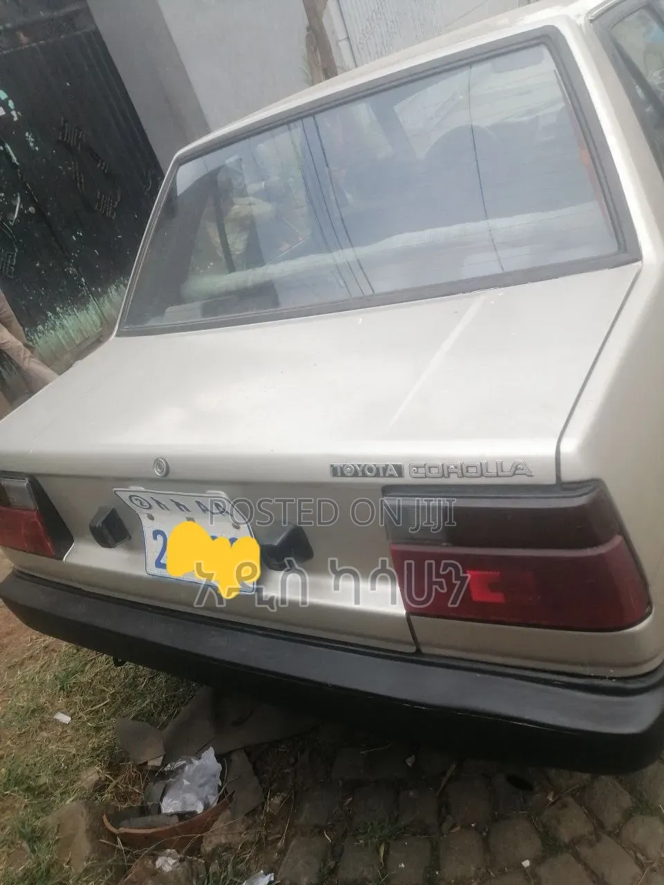 Toyota Corolla 1982 Gold