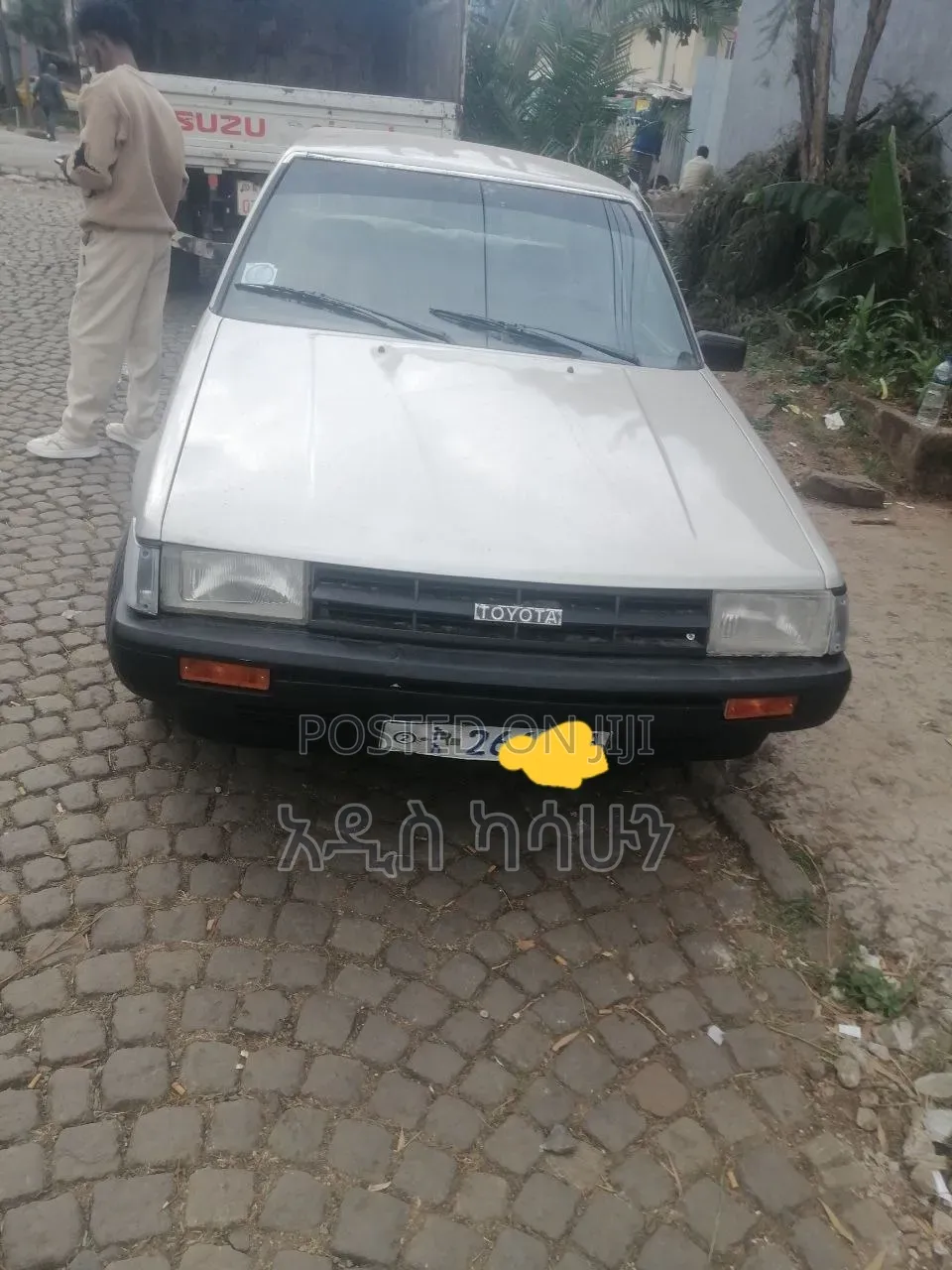 Toyota Corolla 1982 Gold
