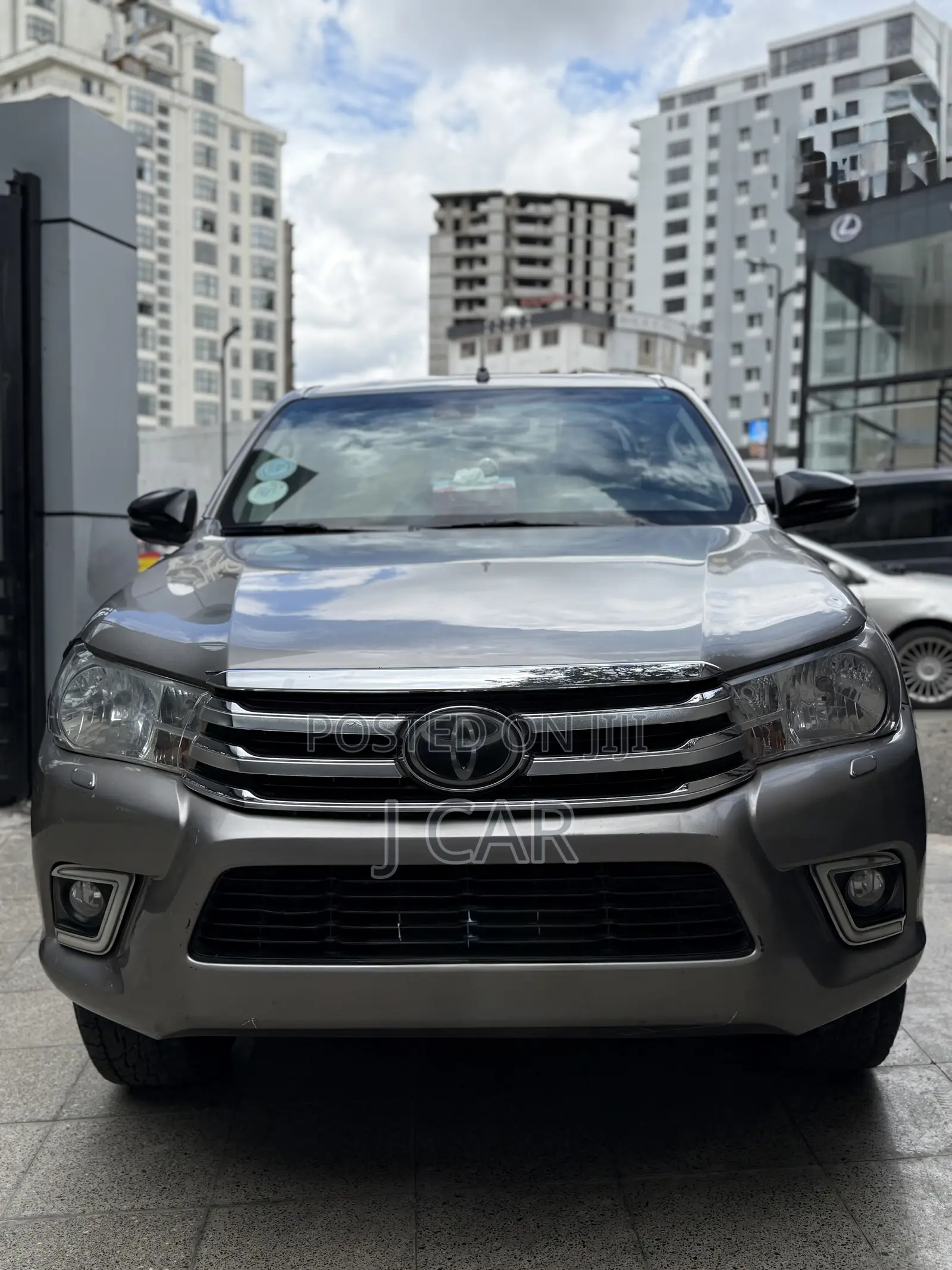 Toyota Hilux Revo Double Cab Deisel 2.4 AWD 2019 Gray