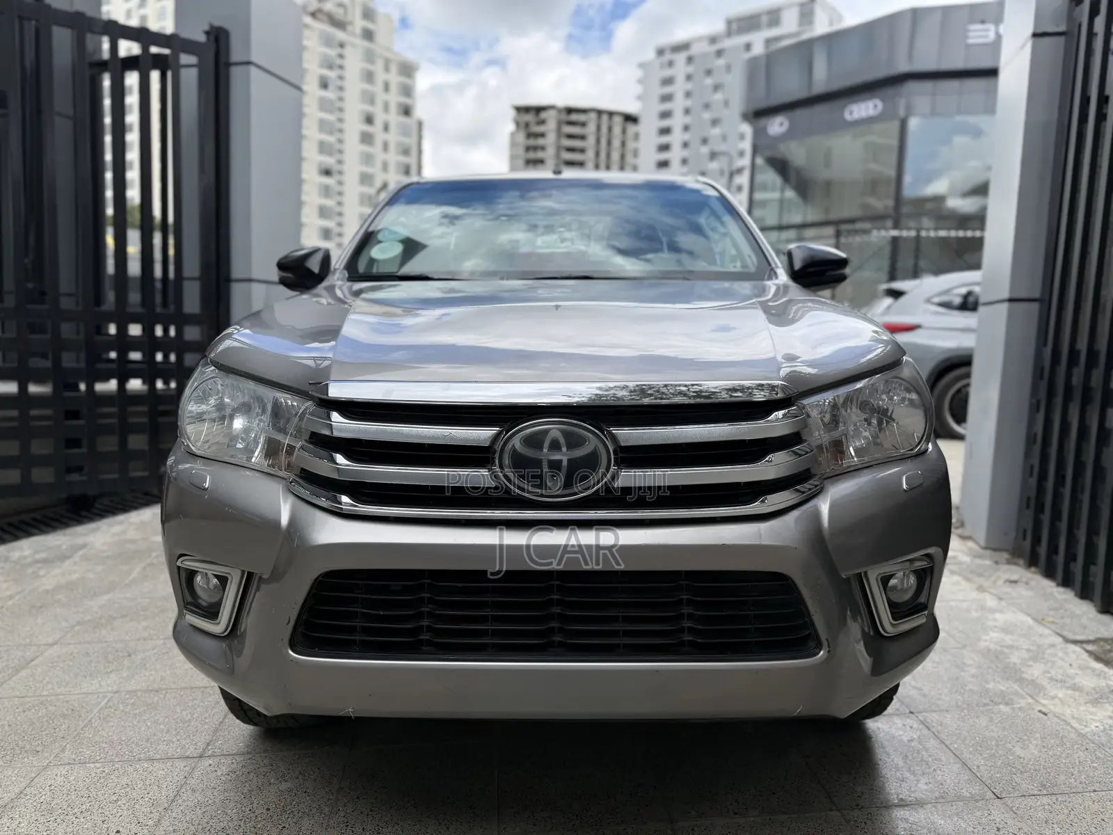 Toyota Hilux Revo Double Cab Deisel 2.4 AWD 2019 Gray