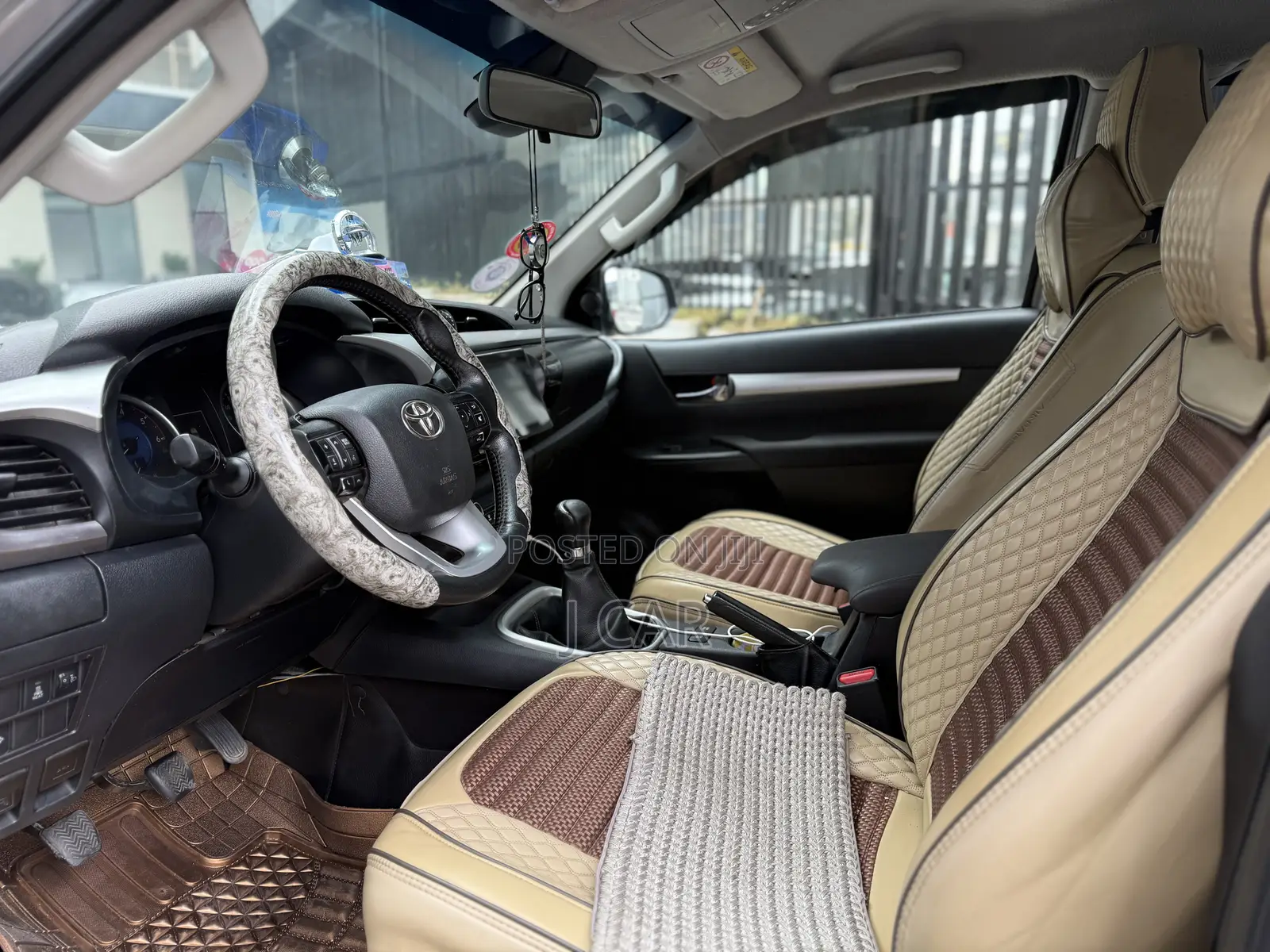 Toyota Hilux Revo Double Cab Deisel 2.4 AWD 2019 Gray