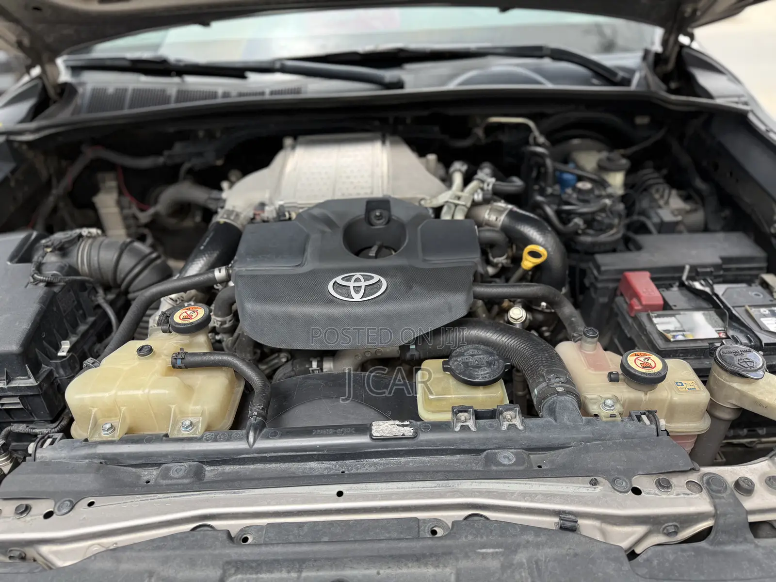Toyota Hilux Revo Double Cab Deisel 2.4 AWD 2019 Gray