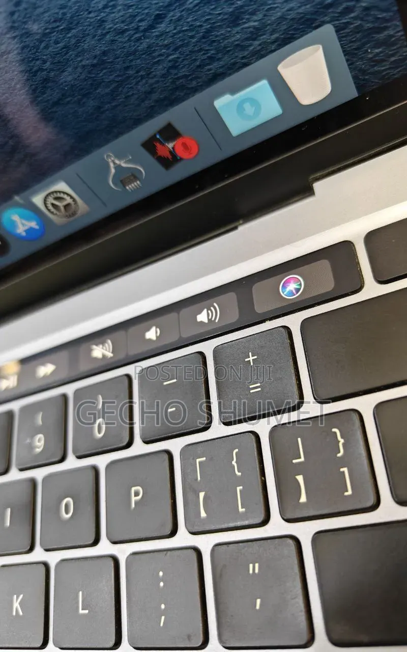 New Laptop Lenovo Yoga Slim 7 32GB AMD Ryzen 9 SSD 512GB