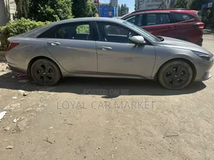 Hyundai Elantra 2022 Gray