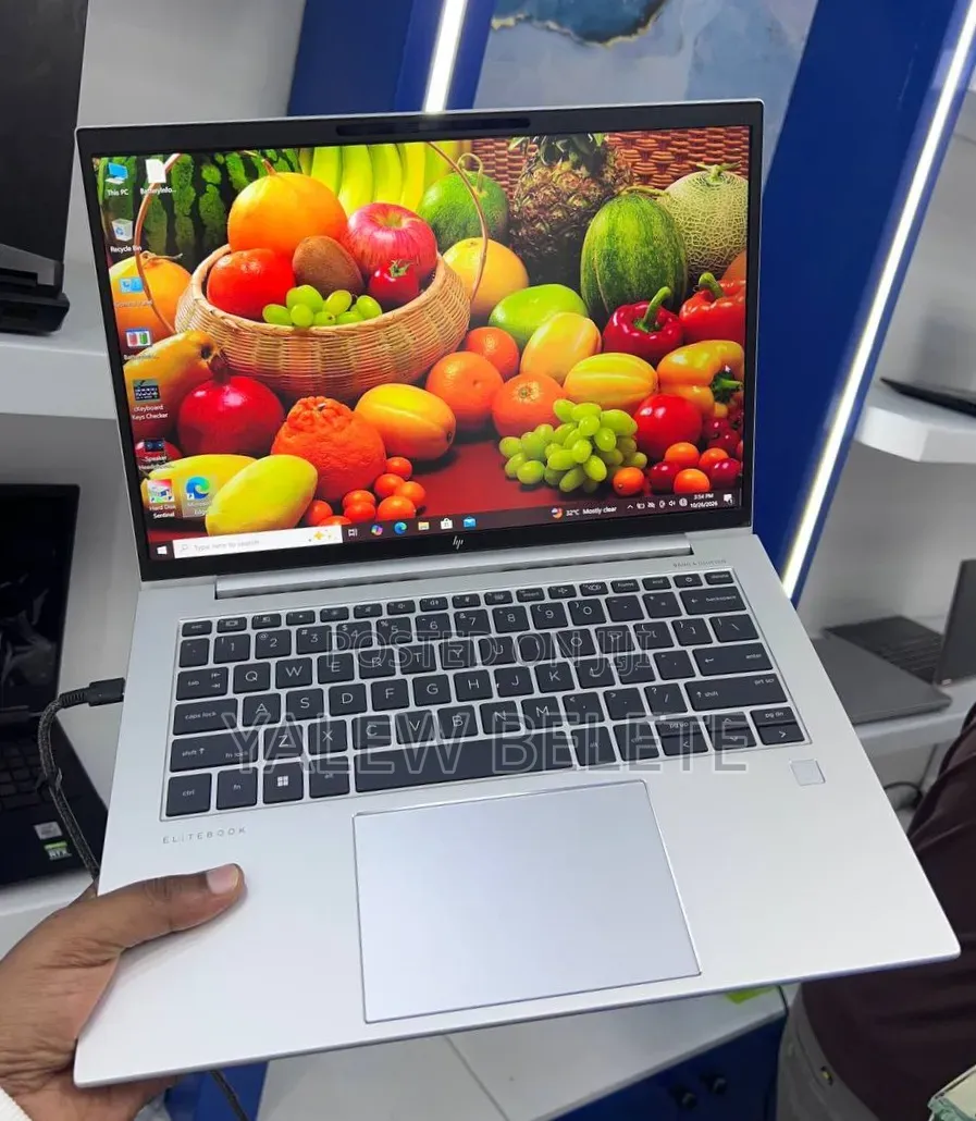 New Laptop HP EliteBook 840 G9 16GB Intel Core i7 SSD 512GB