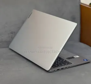 New Laptop Lenovo 16GB Intel Core i5 SSD 512GB