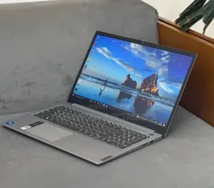 New Laptop Lenovo 16GB Intel Core i5 SSD 512GB