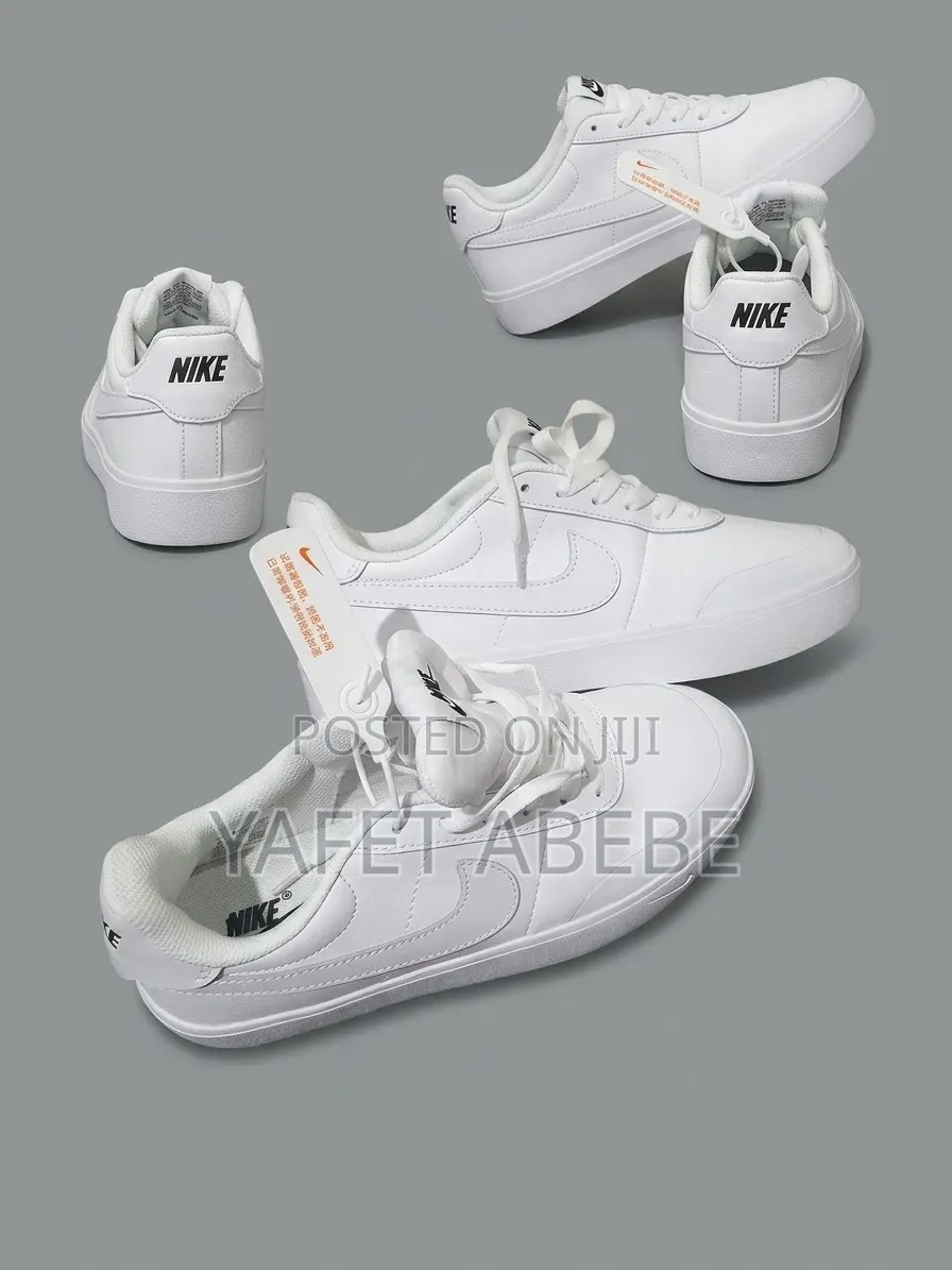 Nike White Sneakers
Size 40 41 Made in Vietnam