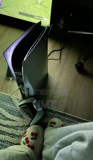 Ps 5 የsliጠ ጄb
