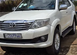 Toyota Fortuner 2012 White