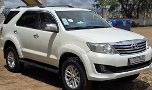 Toyota Fortuner 2012 White