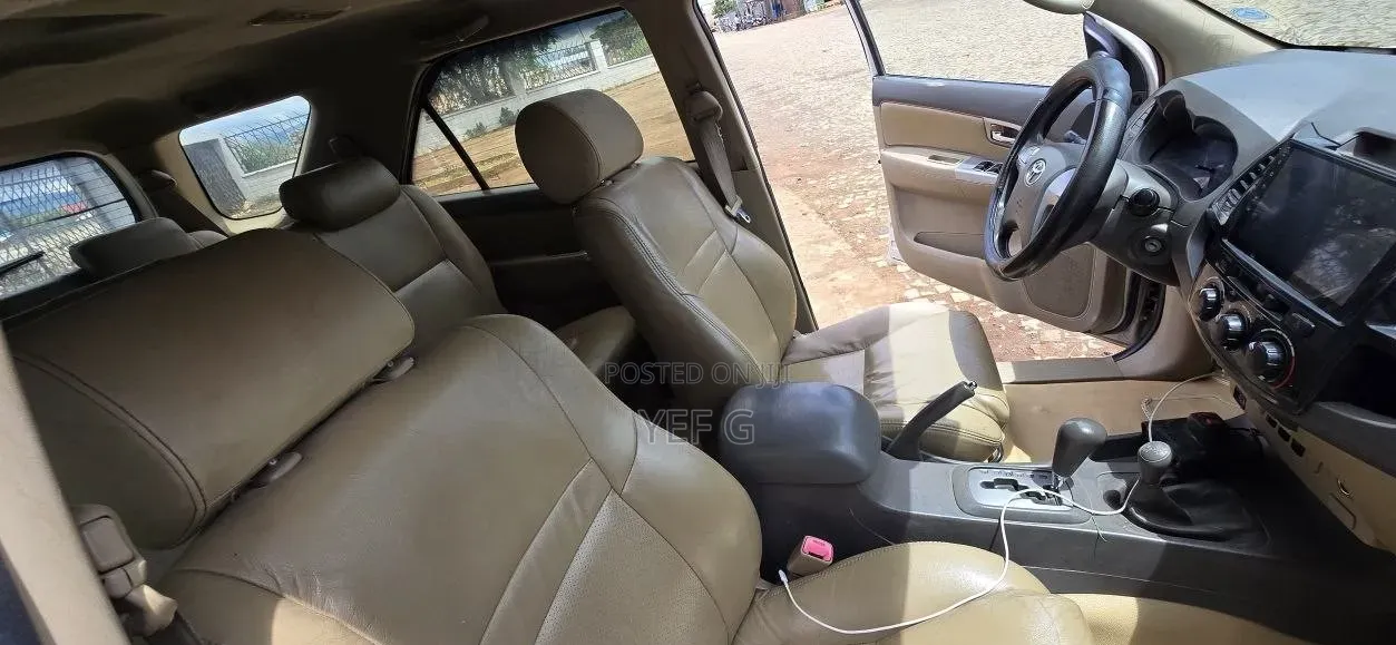 Toyota Fortuner 2012 White