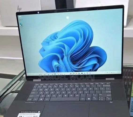 New Laptop HP OmniBook X Flip 16" 16GB Intel Core Ultra 7 SSD 1T