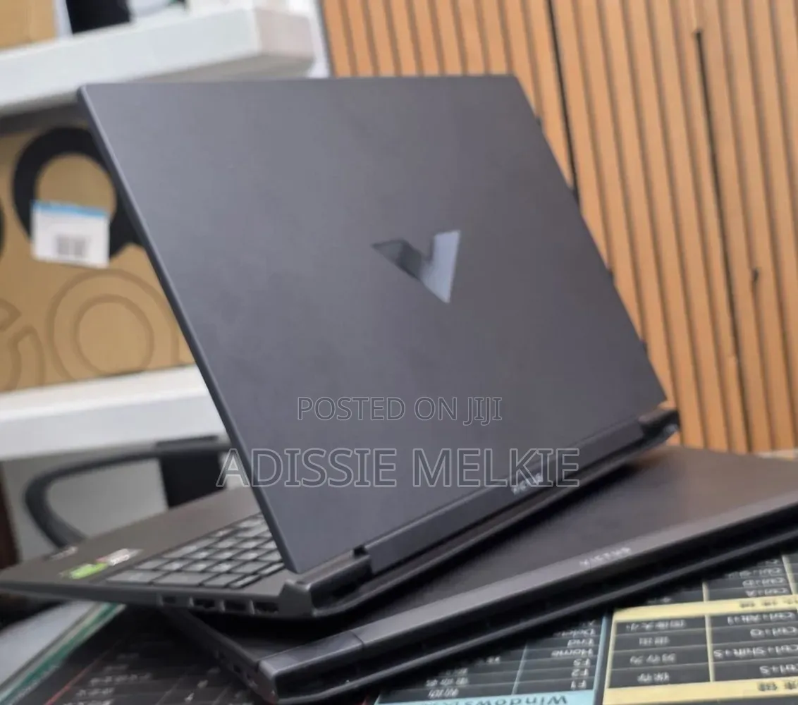 New Laptop HP Victus 16 16GB AMD Ryzen 7 SSD 512GB