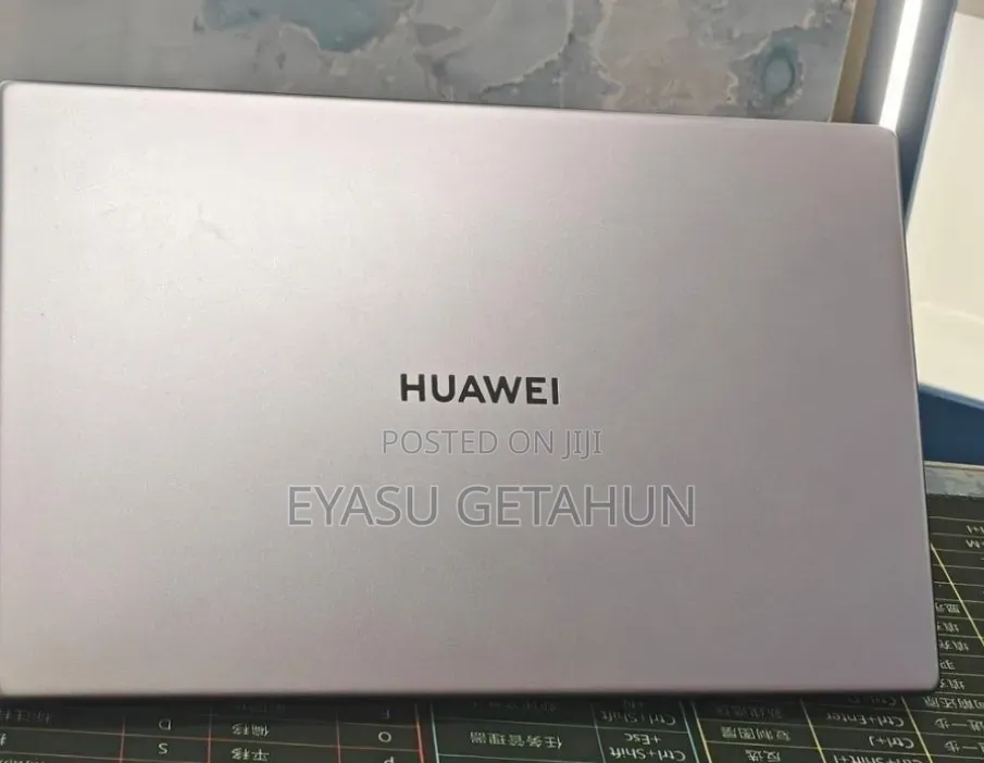 New Laptop Huawei 8GB Intel Core i3 SSD 256GB