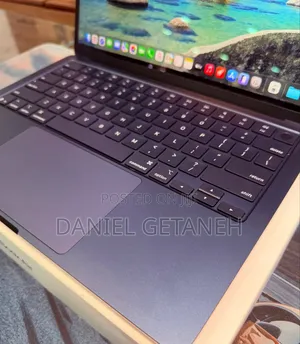 New Laptop Apple MacBook Air 2025 M4 16GB Apple M4 SSD 256GB