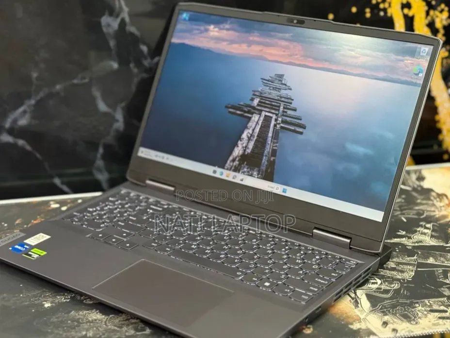 New Laptop Lenovo LOQ 15ARP9 16GB Intel Core i5 SSD 512GB