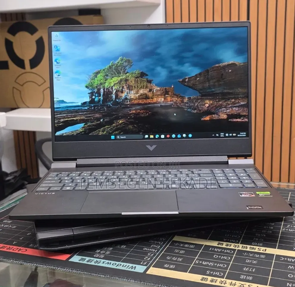 New Laptop HP Victus 16 16GB AMD Ryzen 7 SSD 512GB