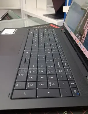 New Laptop HP OmniBook 5 16" 16GB Intel Core Ultra 7 SSD 1T