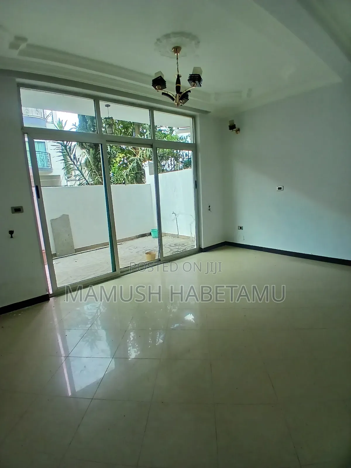 Furnished 5bdrm House in የግል, Nifas Silk-Lafto for sale