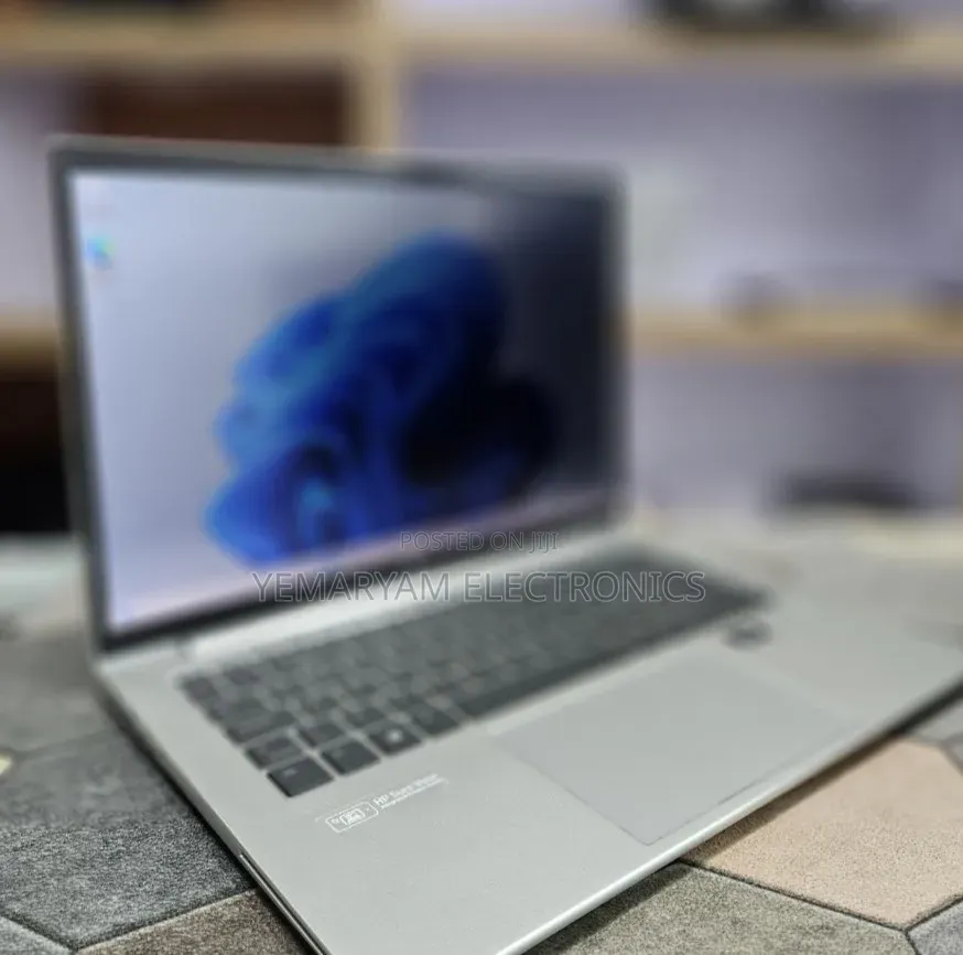 New Laptop HP EliteBook 1040 16GB Intel Core i7 SSD 512GB