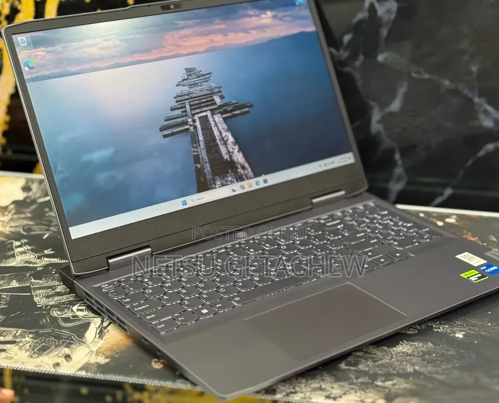 New Laptop Lenovo LOQ 15IRH8 16GB Intel Core i5 SSD 512GB