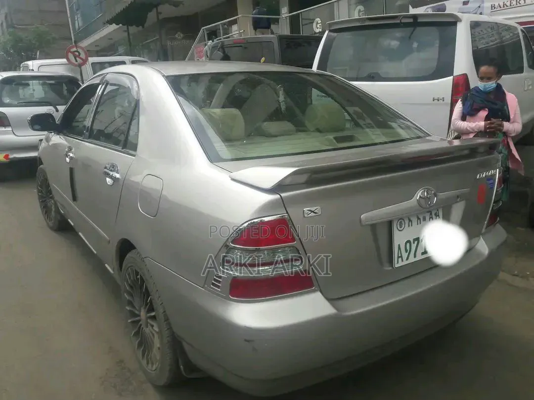 Toyota Corolla 2003 Gold