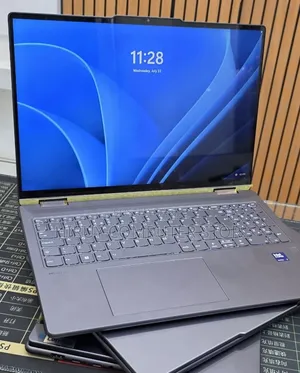 New Laptop Lenovo Yoga 7i 16GB Intel Core Ultra 7 SSD 512GB
