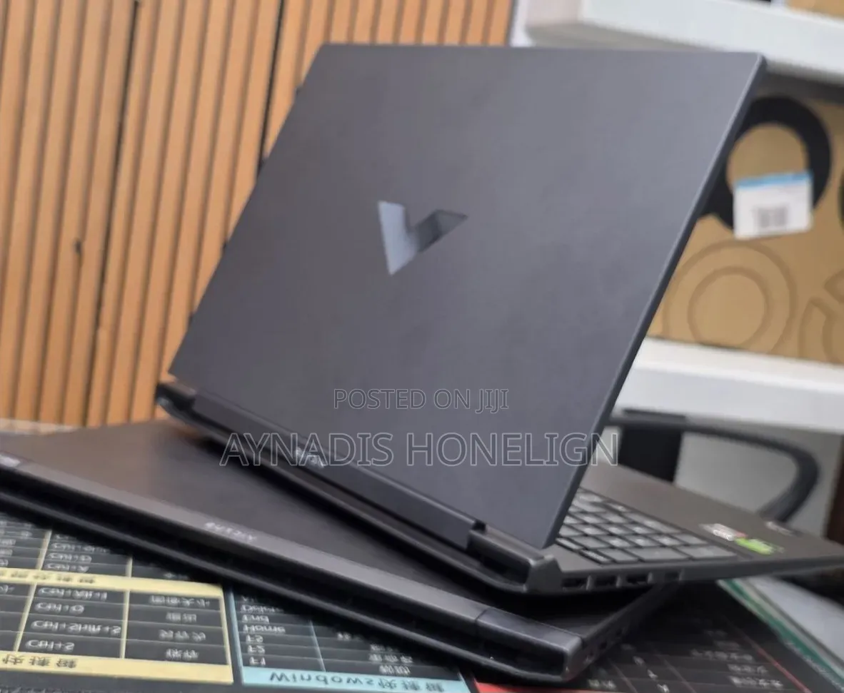 New Laptop HP Victus 16 16GB AMD Ryzen 7 SSD 512GB