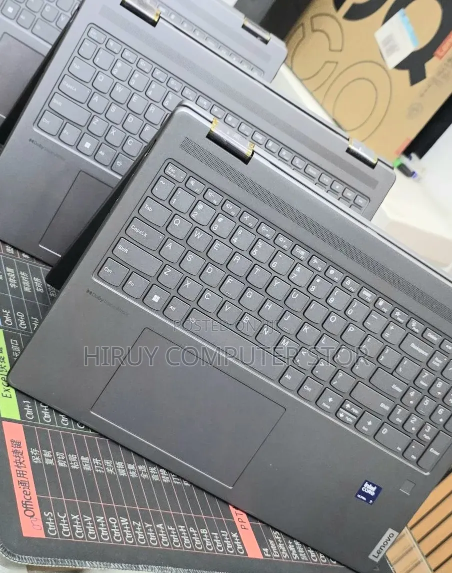 New Laptop Lenovo Yoga 7i 16GB Intel Core Ultra 7 SSD 512GB