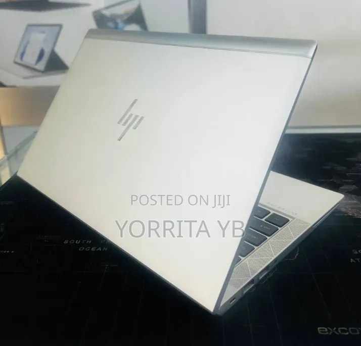 New Laptop HP EliteBook 830 G8 16GB Intel Core i5 SSD 512GB