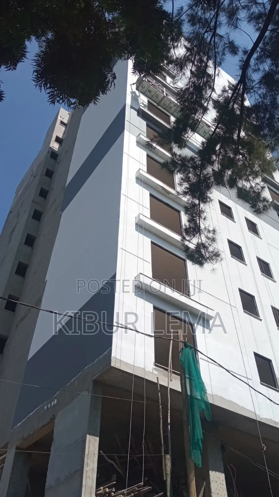 3bdrm Apartment in አፍሪሆምስ, Kirkos for sale