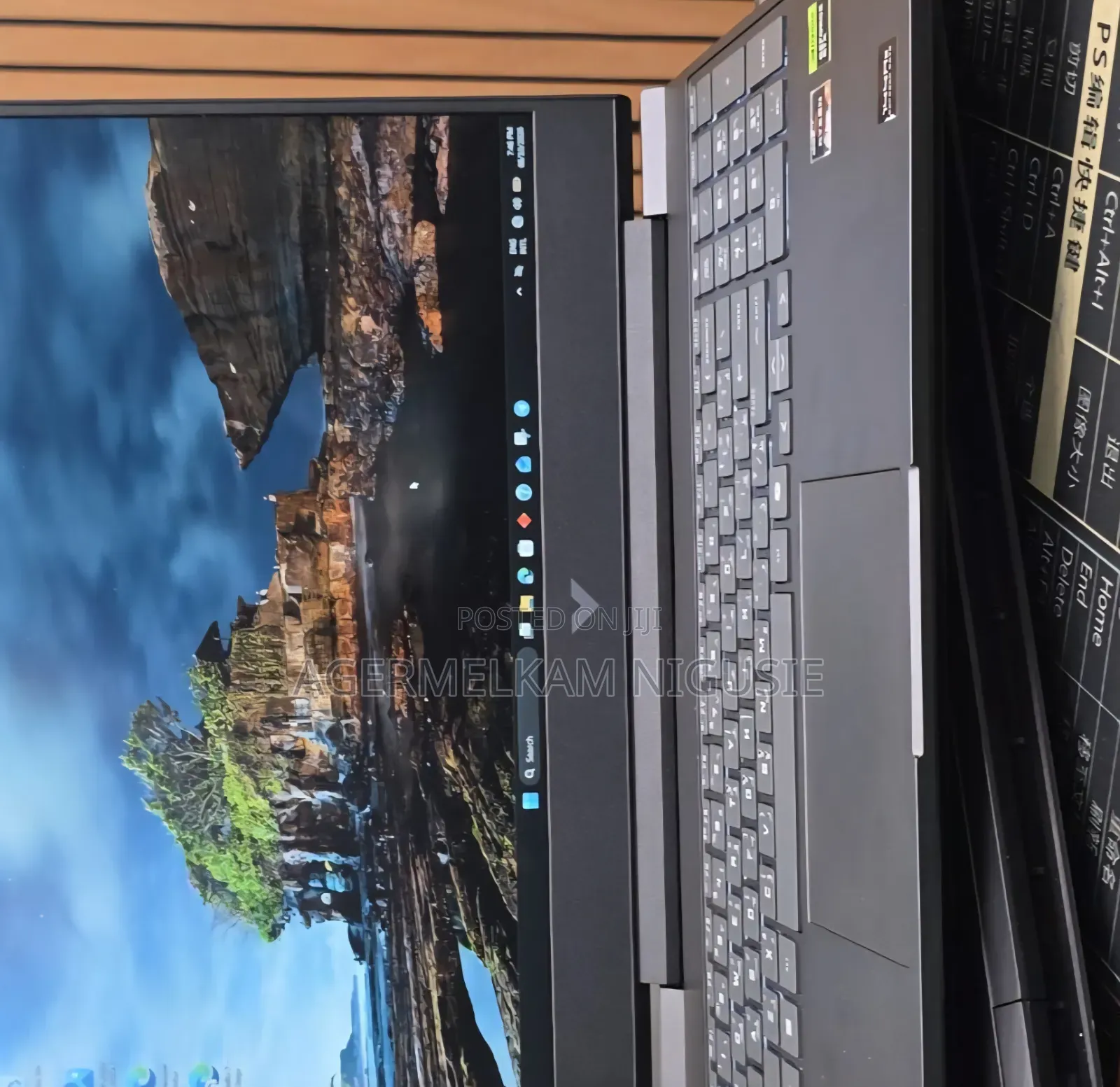 New Laptop HP Victus 16 16GB AMD Ryzen 7 SSD 512GB