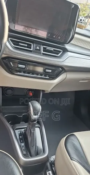 Suzuki Dzire 2025 Silver