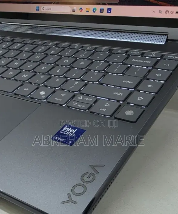New Laptop Lenovo Yoga 9 16GB Intel Core Ultra 7 SSD 512GB