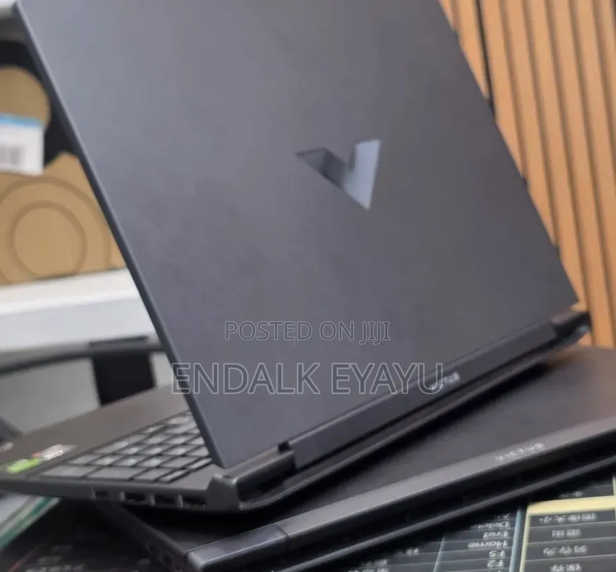 New Laptop HP Victus 16 16GB AMD Ryzen 7 SSD 512GB