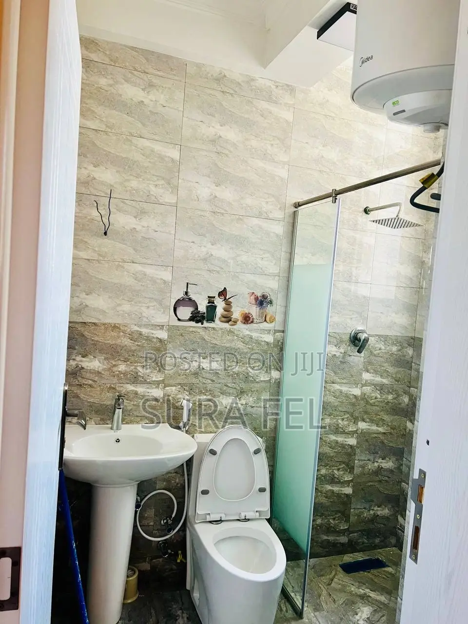 Furnished 2bdrm Apartment in Bole for sale