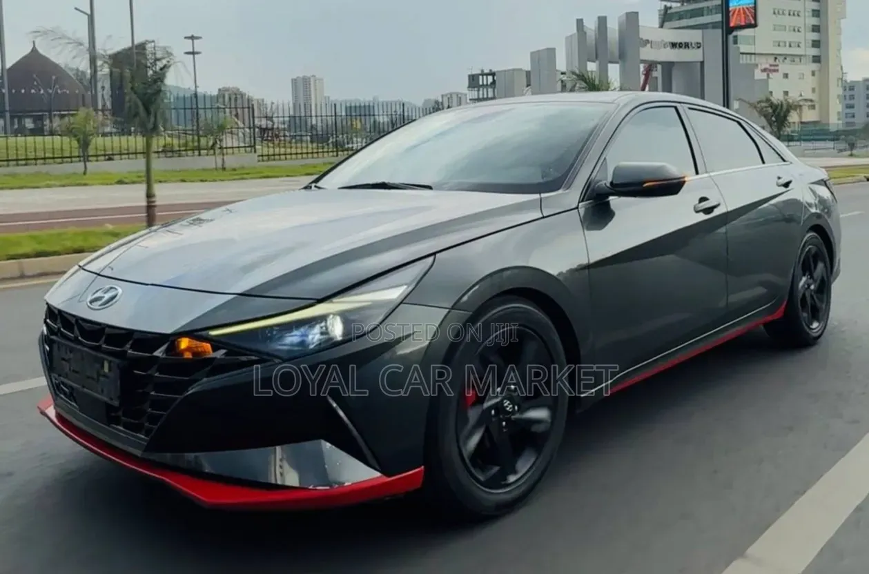Hyundai Avante 2021 Gray