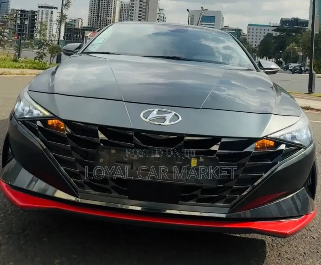 Hyundai Avante 2021 Gray