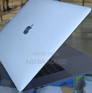 New Laptop Apple MacBook Pro 2019 16GB Intel Core i9 SSD 512GB