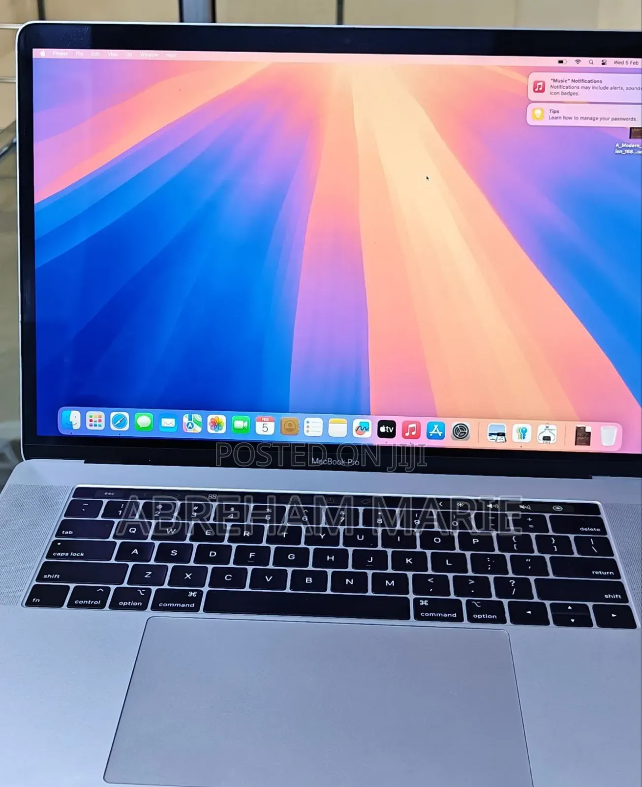 New Laptop Apple MacBook Pro 2019 16GB Intel Core i9 SSD 512GB