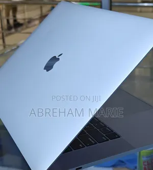New Laptop Apple MacBook Pro 2019 16GB Intel Core i9 SSD 512GB